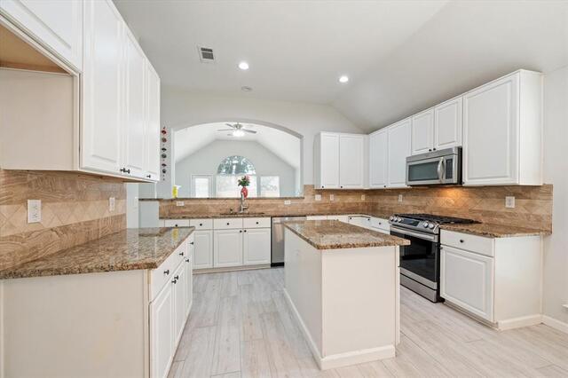 3517 Arbor Creek Lane, Flower Mound, TX photo 11