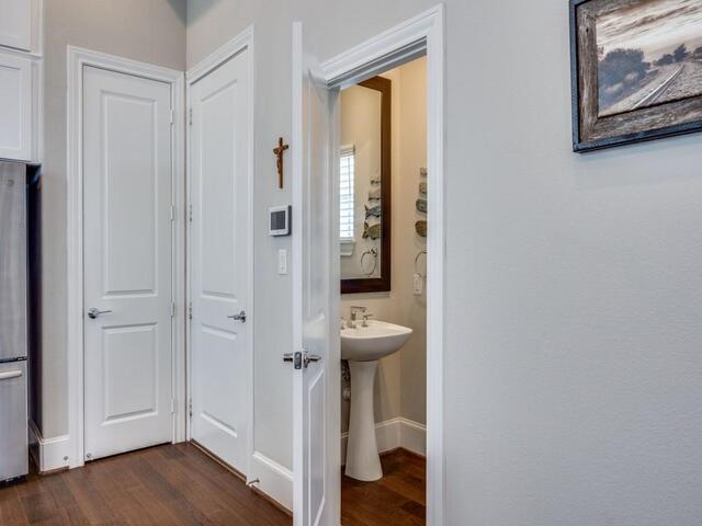 716 Wooster, Lane Plano, TX photo 11