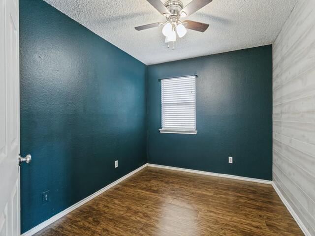 953, Ramblewood Lewisville, TX photo 12