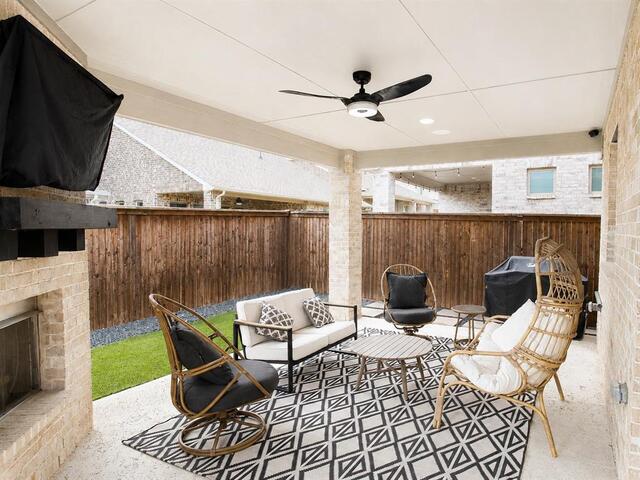 2257 Lexington, Way Carrollton, TX photo 27