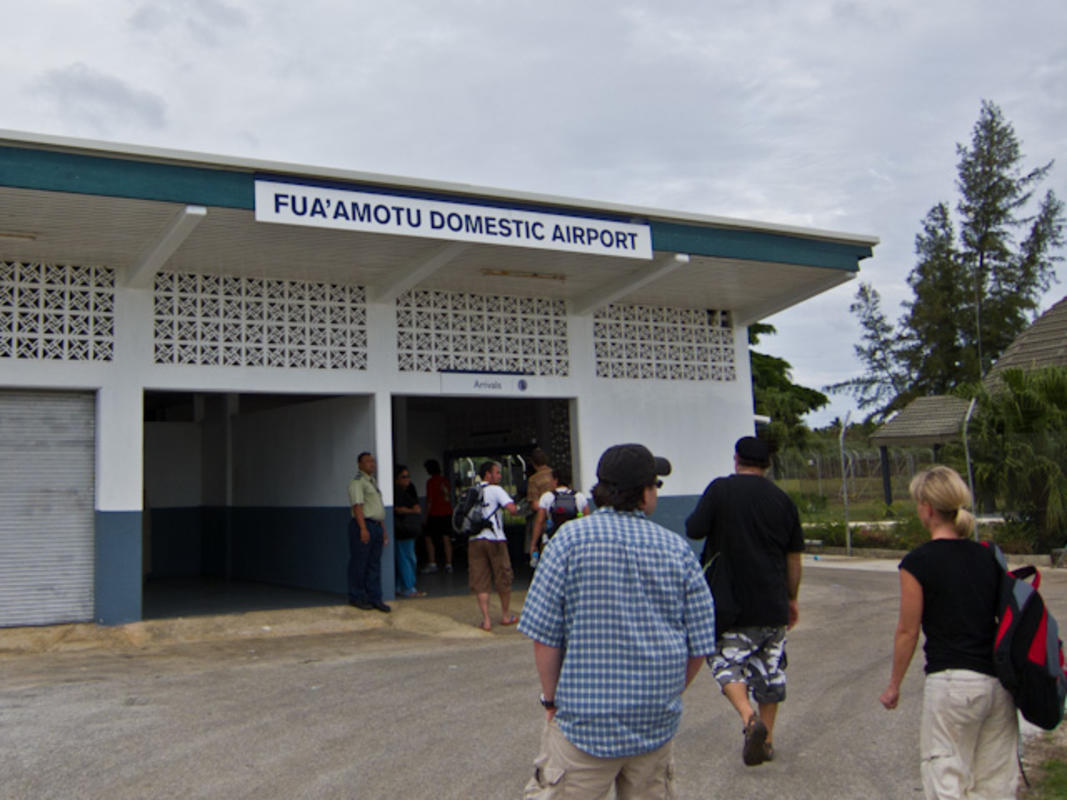 Tonga — Airports