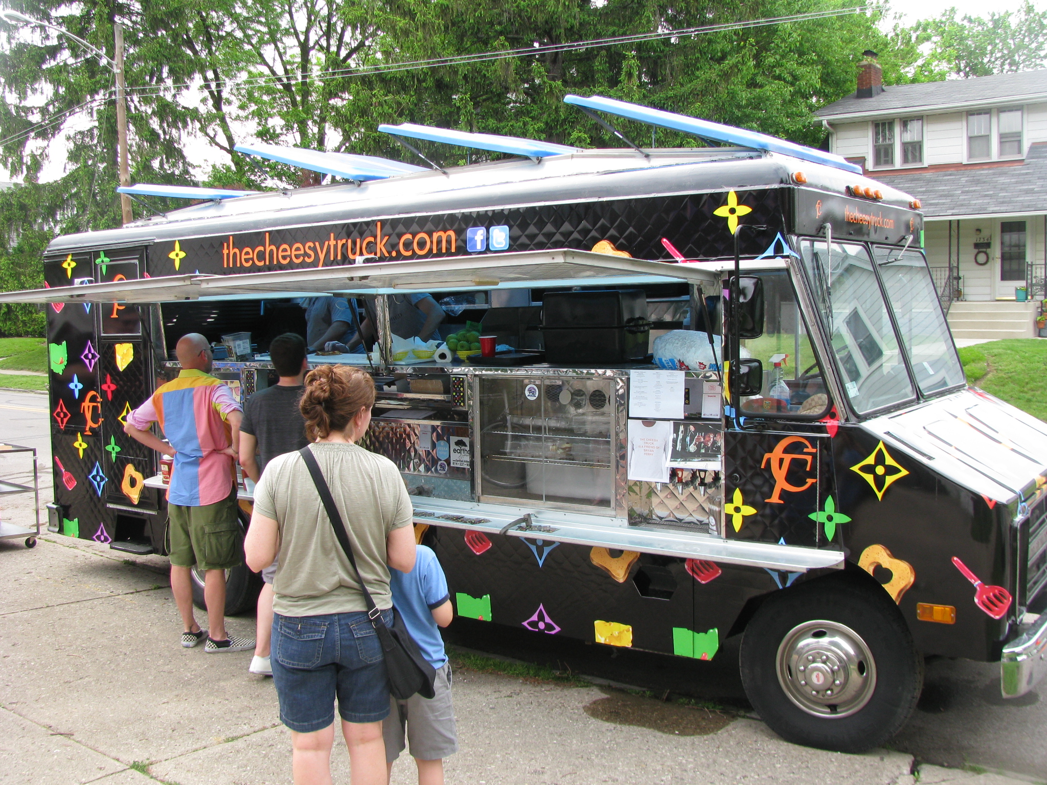 Food Trucks Surprising Entrees Break the Bank Mobile Food News