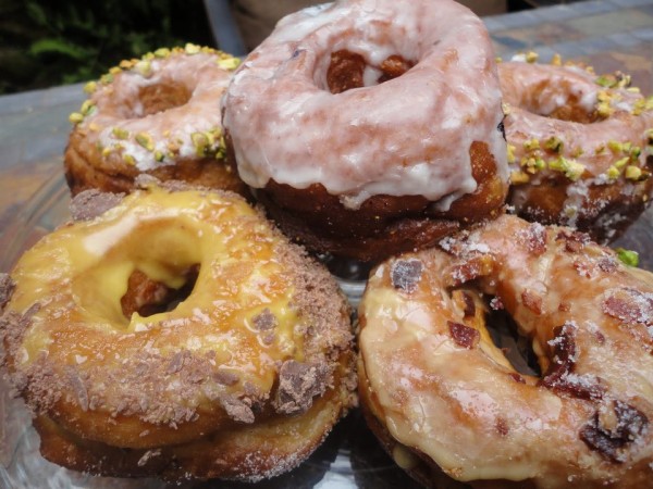 CA-SanRafel-Johnny_Donuts