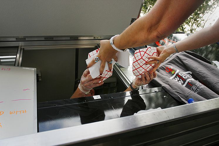 Tampa, FL: Eat your heart out at the World's Largest Food Truck Rally ...