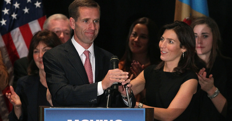 Joe Biden's Son Splits From His Brother's Widow