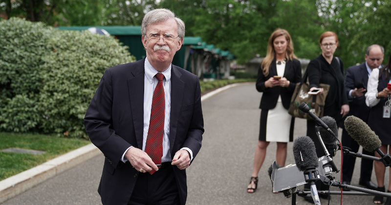 US Deploys Carrier Group to Send Iran 'Clear and Unmistakable' Message