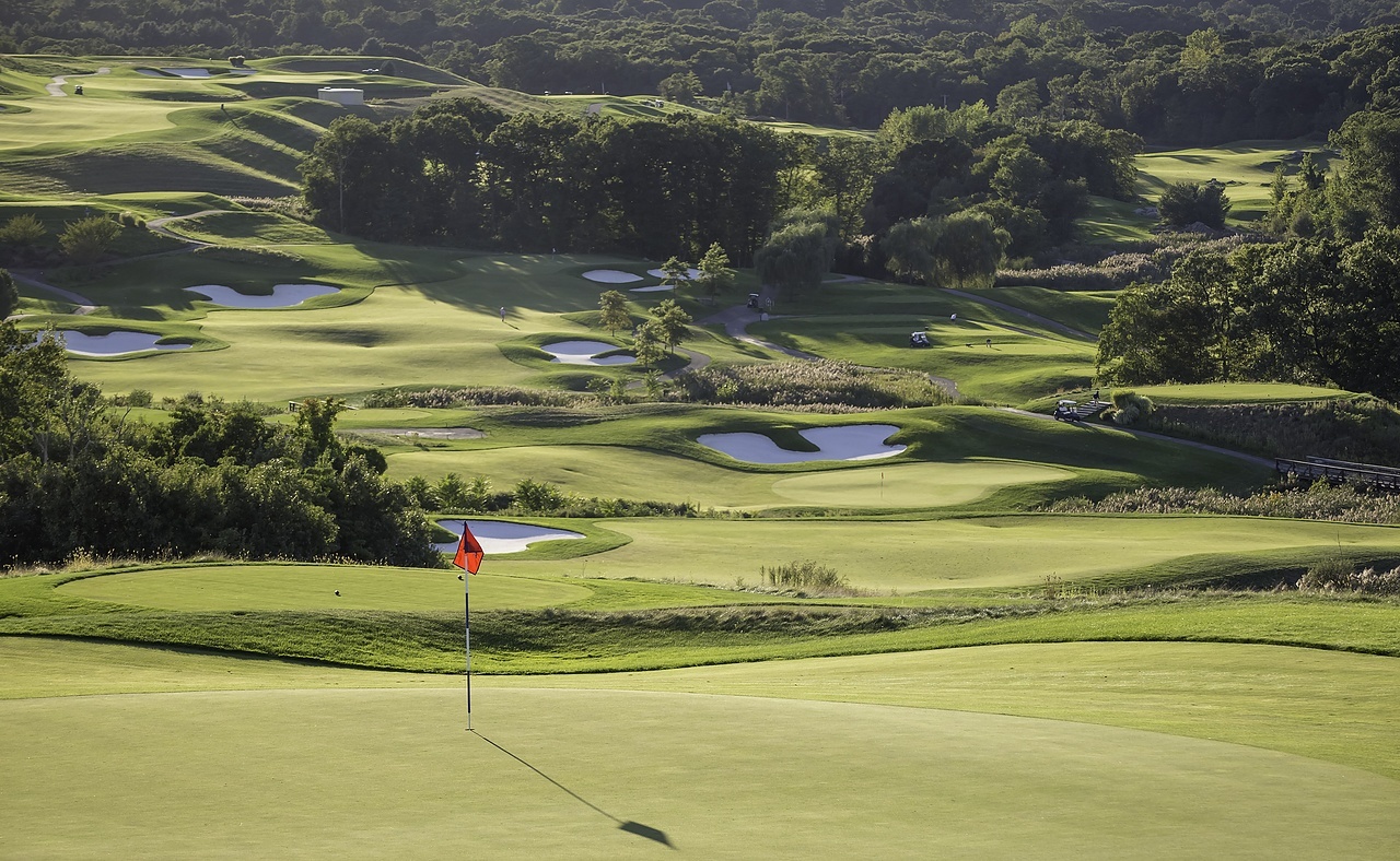Tricks to become a better golfer