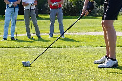 How to Select the Right Junior Golf Clubs