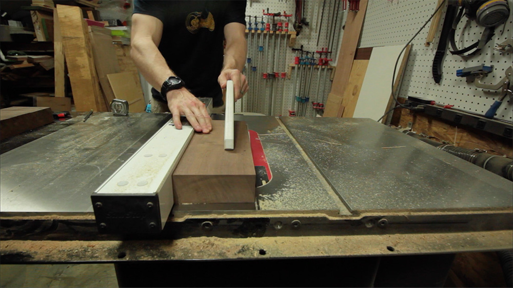 How to make raised dog food bowls - I Like To Make Stuff