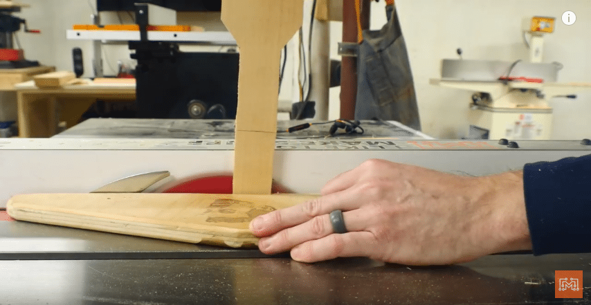 infinity_ganutlet_salad_tongs