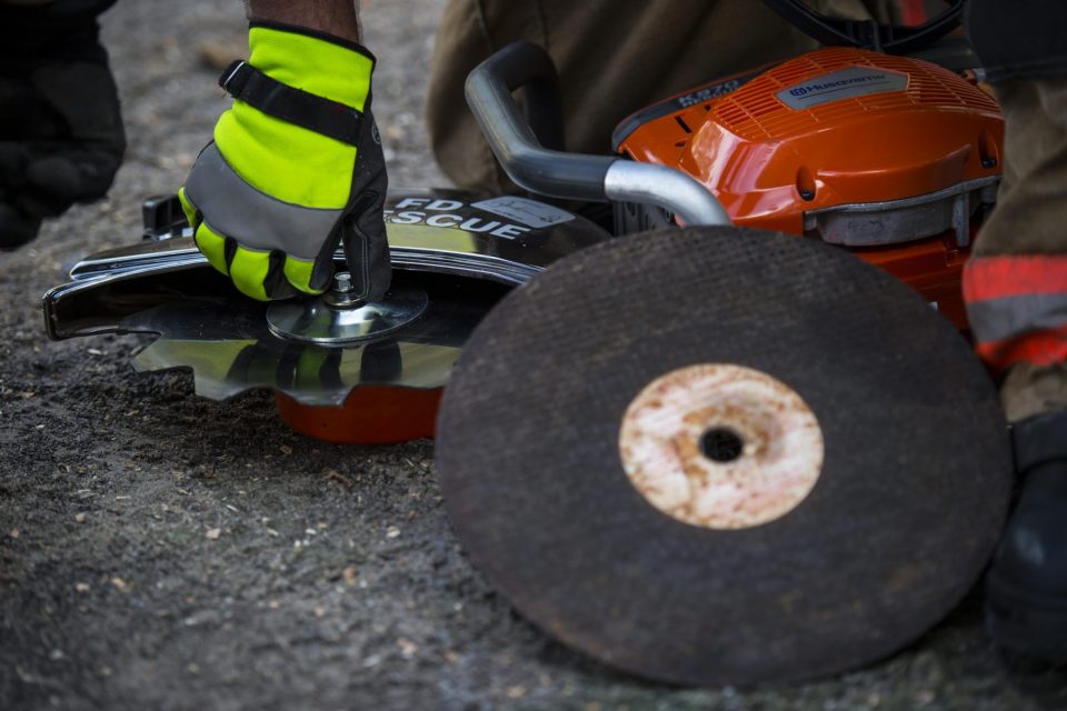 Hand and Power Tool Safety Video SafetyNow ILT