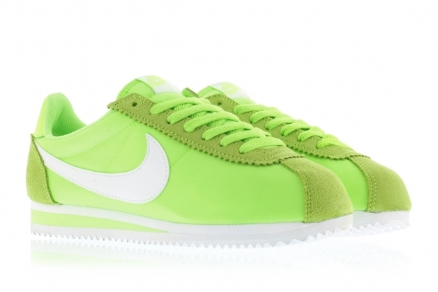 nike cortez neon