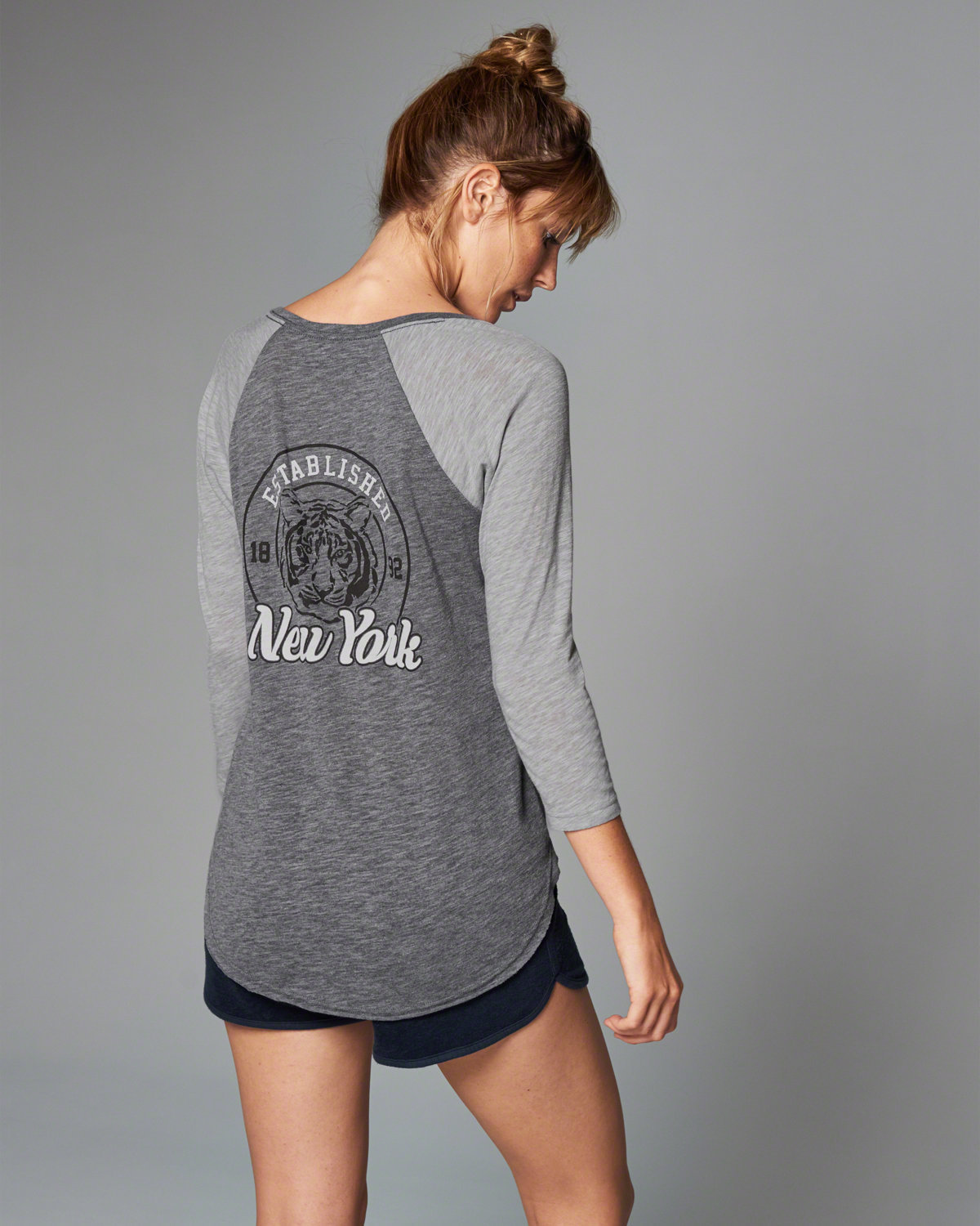 Sale Abercrombie & Fitch women's tshirt BUYMA