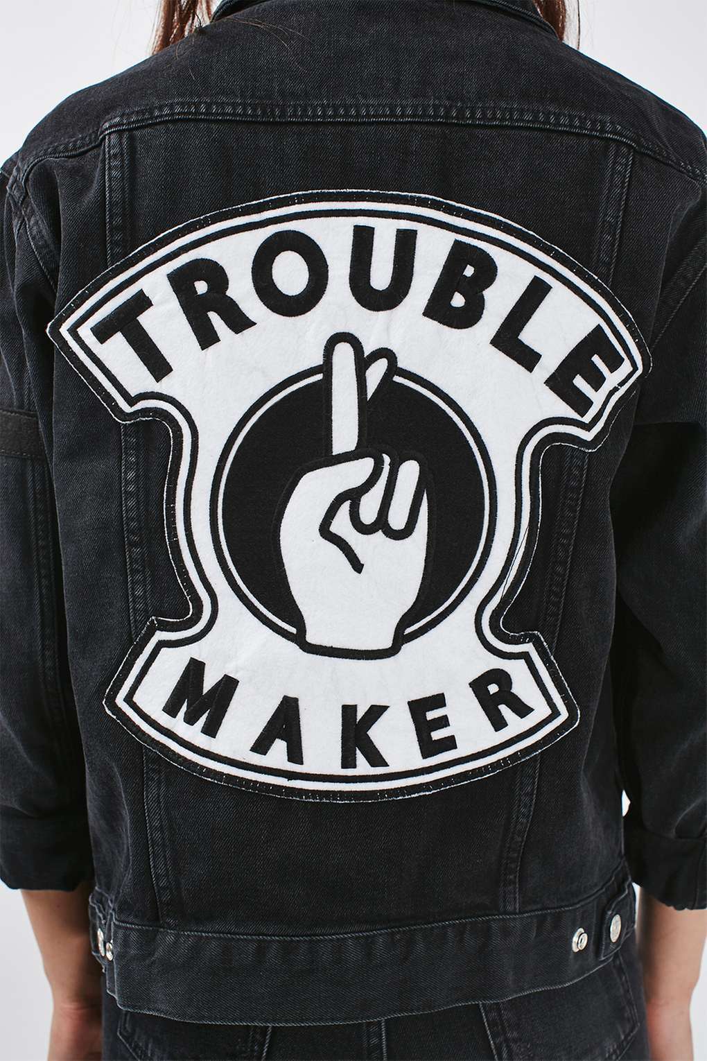 "Back patch is cool" Badge Denim jacket BUYMA