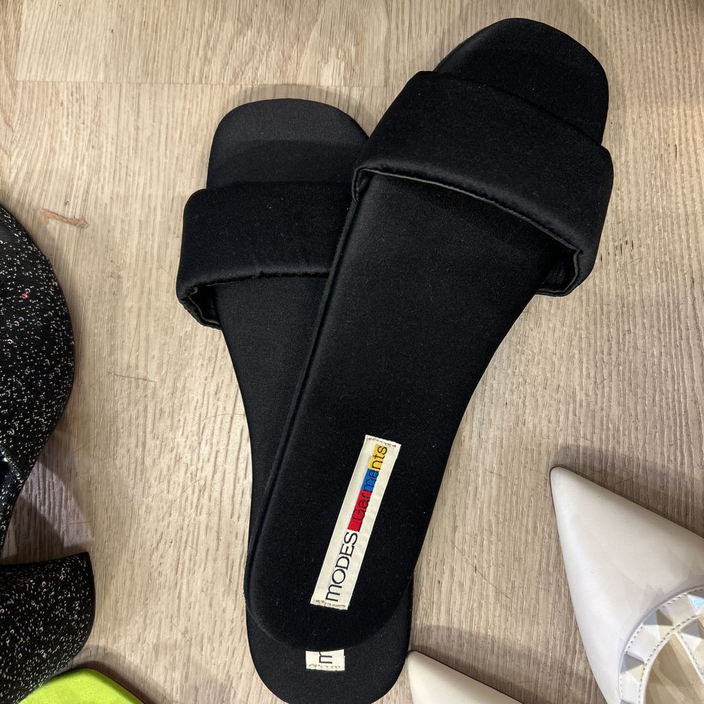 Modes Garments Black Sandal