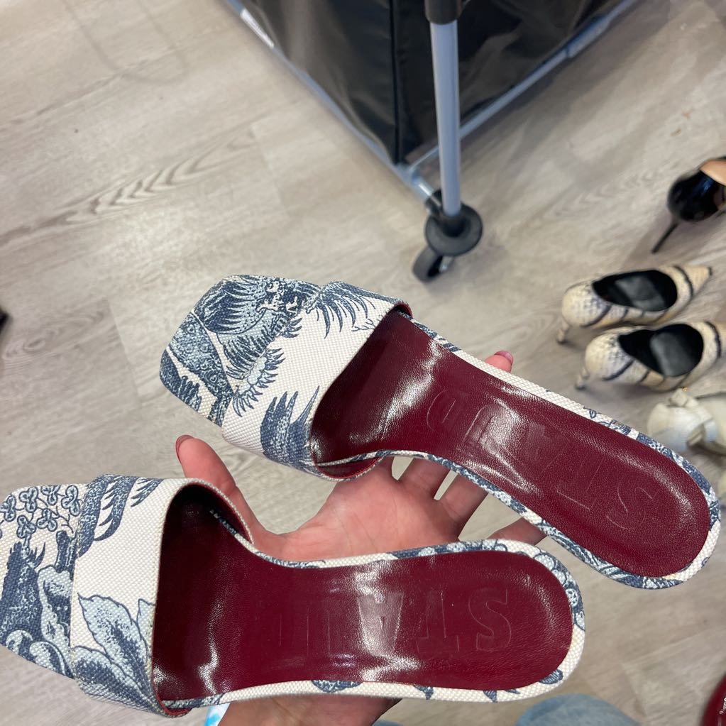 Cream&Blue Floral Canvas Wedge