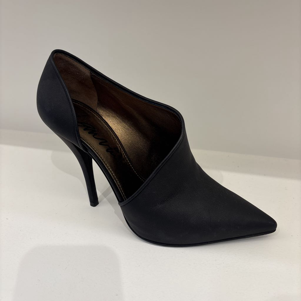 Lanvin Black High Vamp Pumps