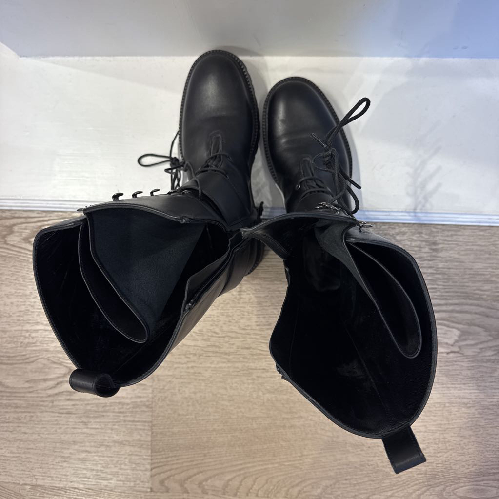 Black Boot With Wide Ankle Belt