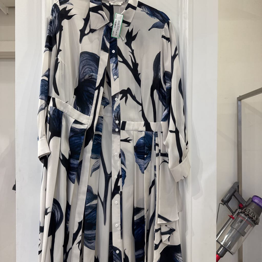 White/Blue Floral Print Silk Midi Dress (est 2400)