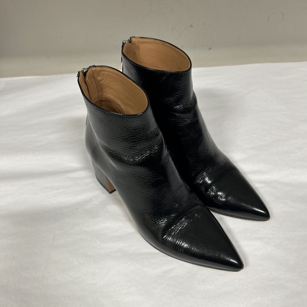 Black Heeled Booties (39)