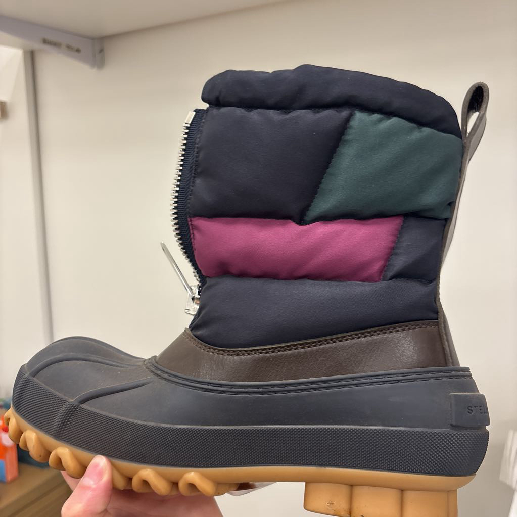 Multicolor Lace Up Snow Boot
