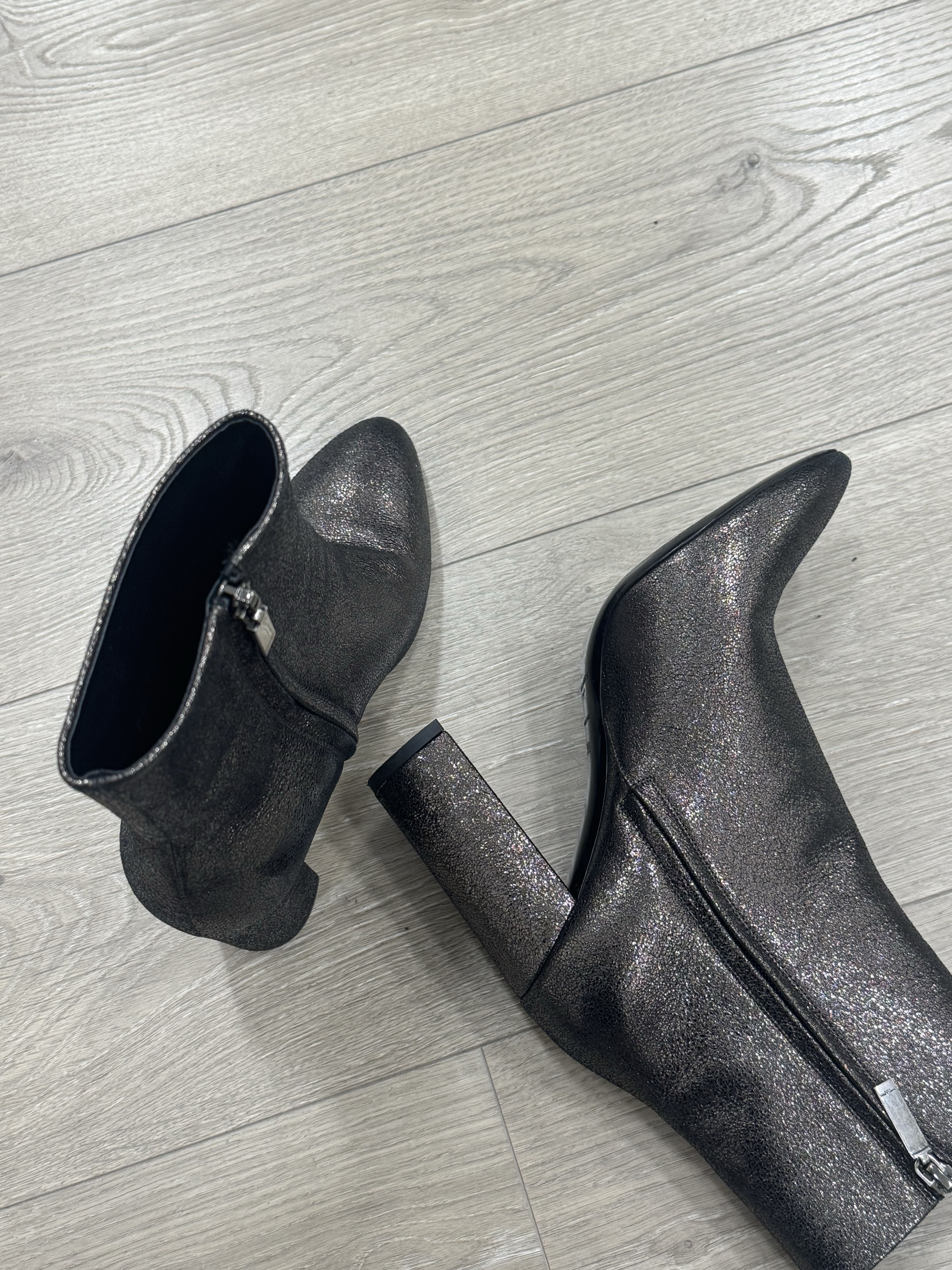 Bronze Metallic Heeled Boots (scuffs)