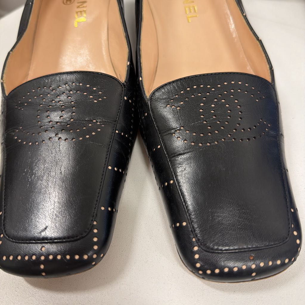 Black Leather Perforated Heel, 41