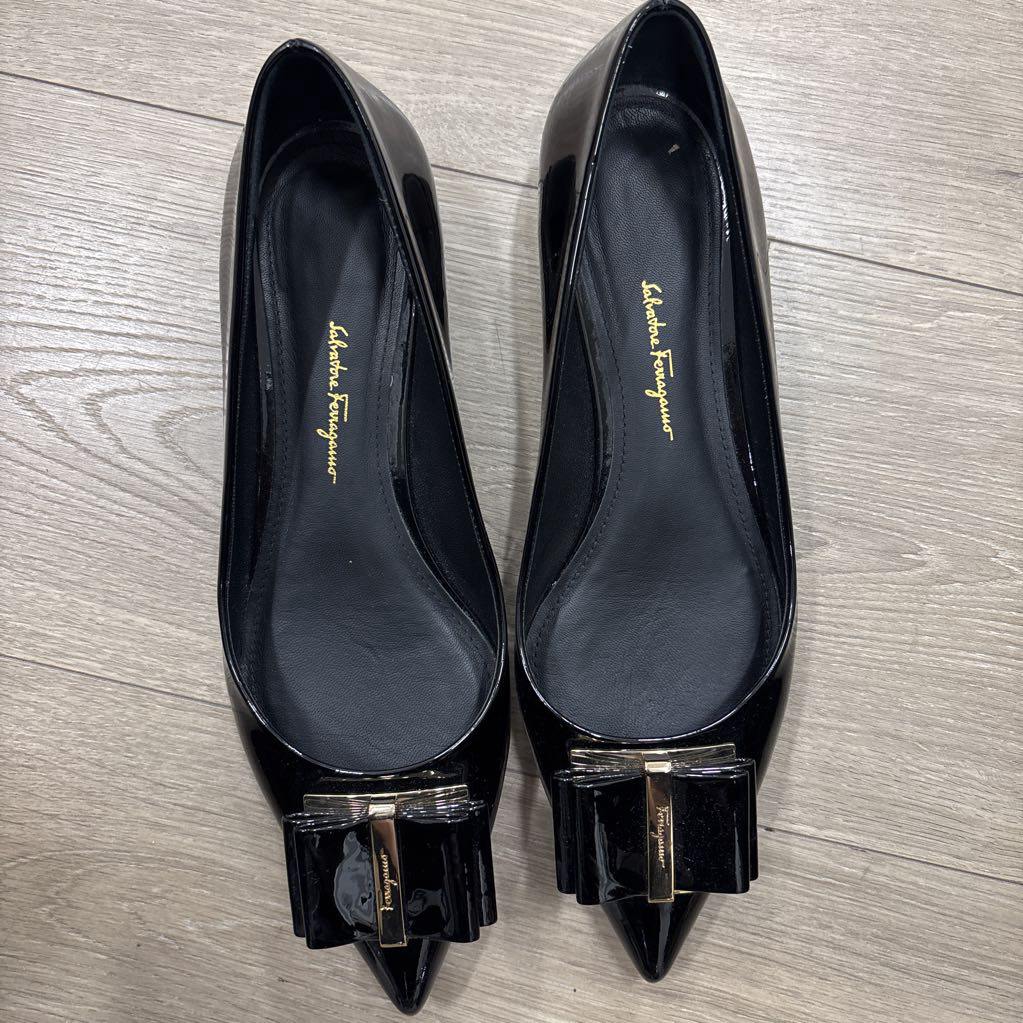 Black Patent Leather Pointed Toe Flat