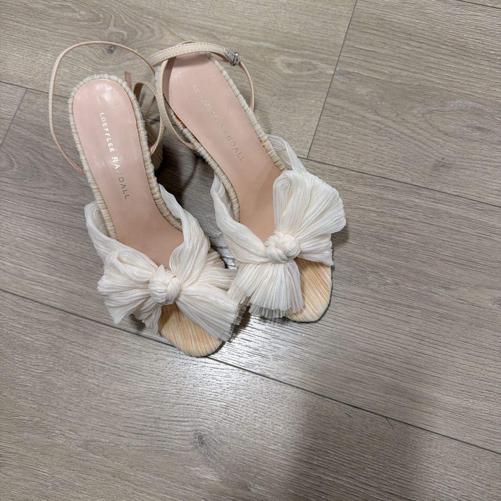 White Ribbon Bow Block Heel (AS IS)