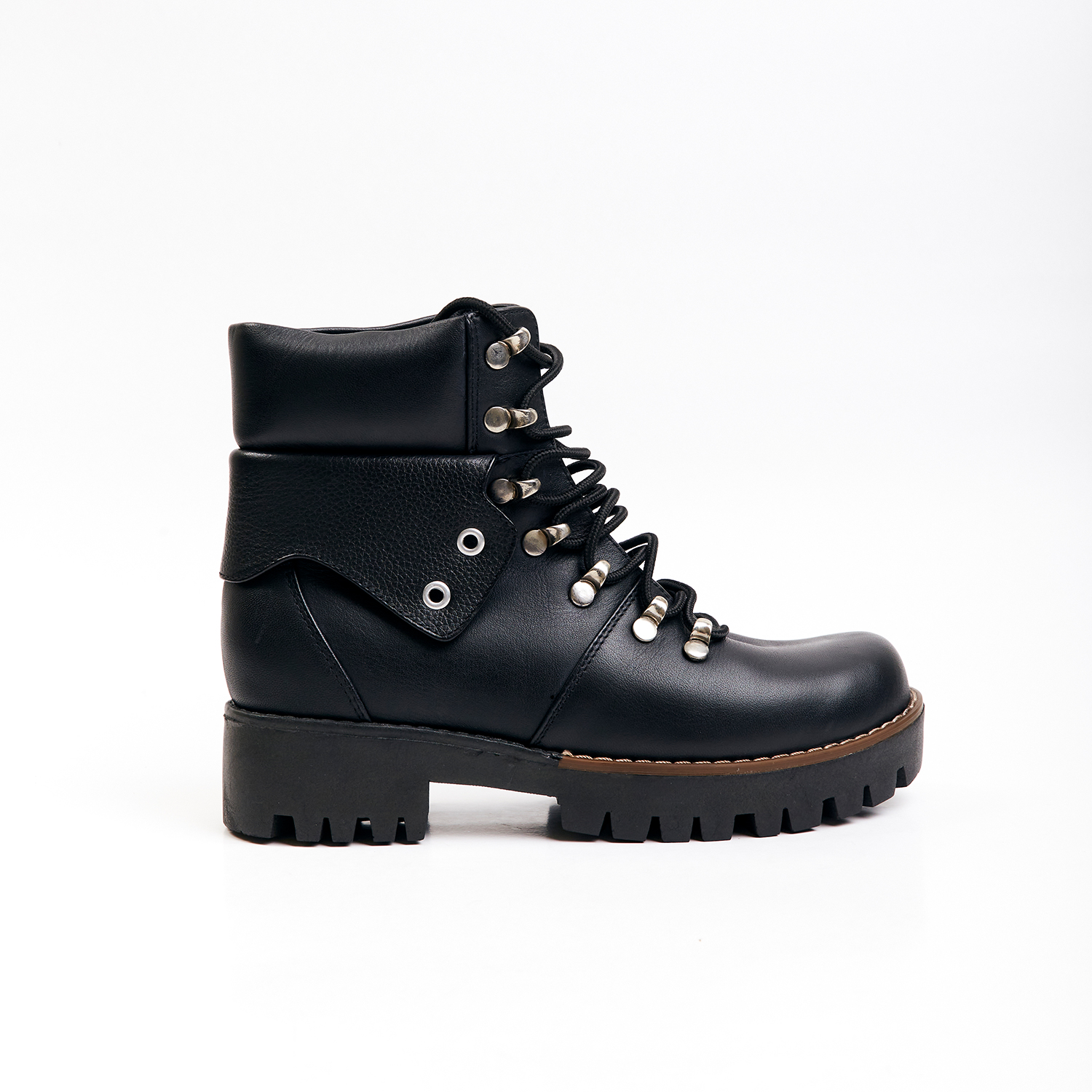 Botines blancos: ¡Los más deseados! - Nomad Bubbles