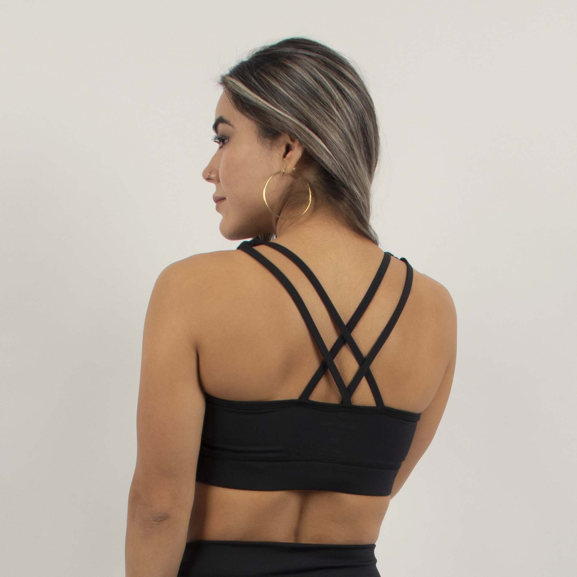 Ripley - TOP DEPORTIVO NEGRO PARA MUJER