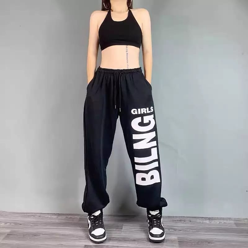 Ripley - JOGGER PEACE AND LOVE PARA MUJER NEGRO ESTAMPADO 'YUMI'