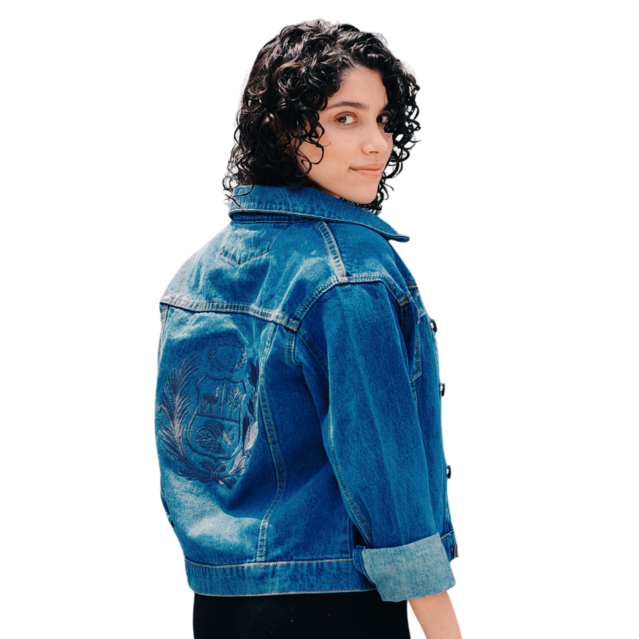 Ripley - CASACA DE JEANS AZUL OCEANO CON ESCUDO AZUL MARINO