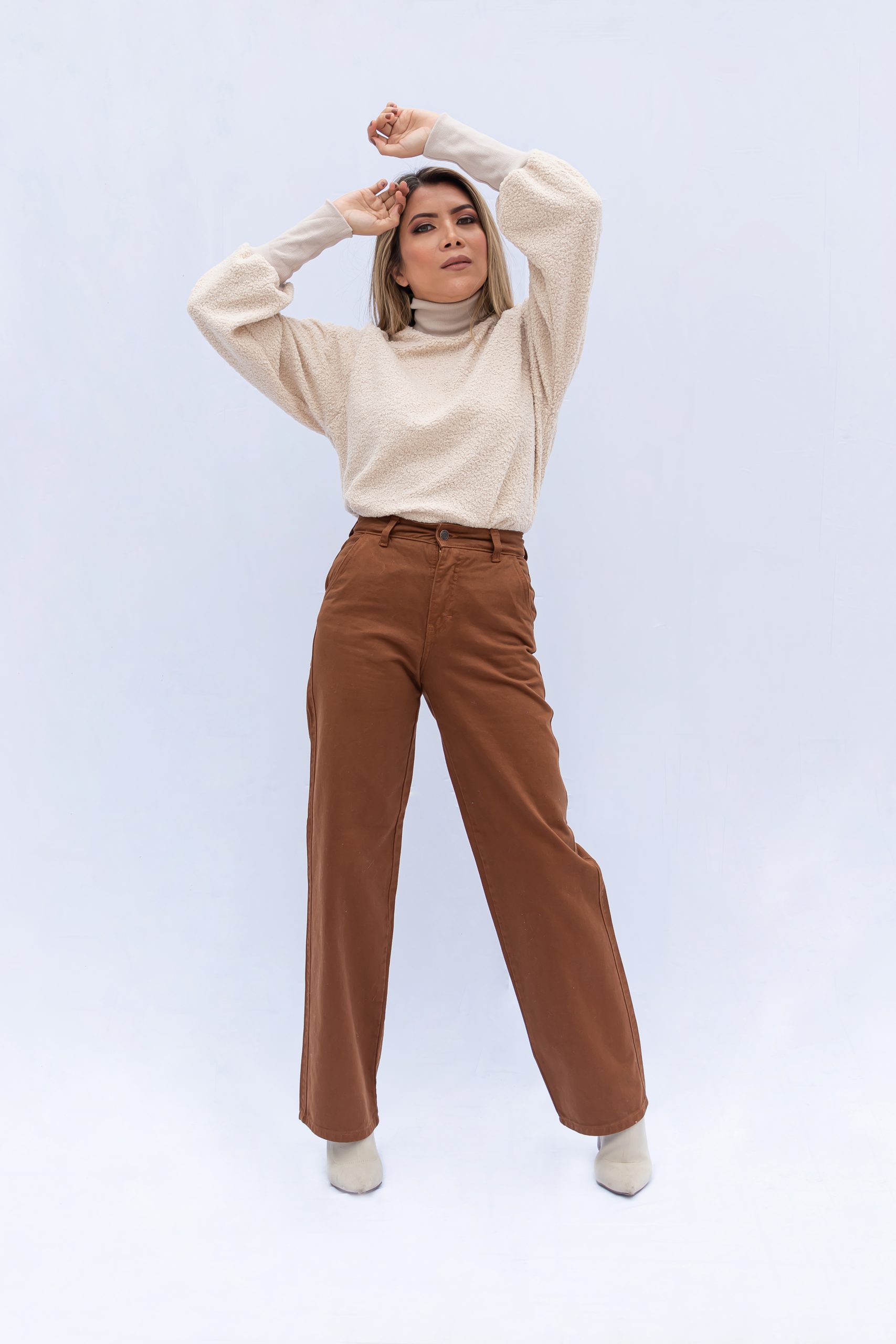 Mujer Pantalón wide leg pana Marrón | Pantalones Bershka \u003c Esperando a  Christine