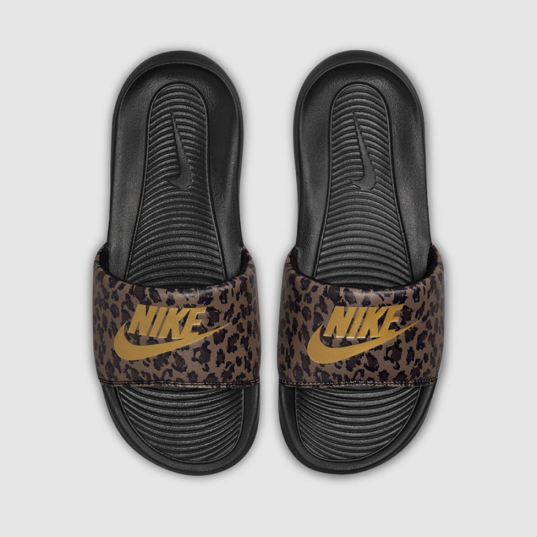 Sandalias Nike Mujer Victori One / CN9676 103 - Blanco – Hiperatos Store