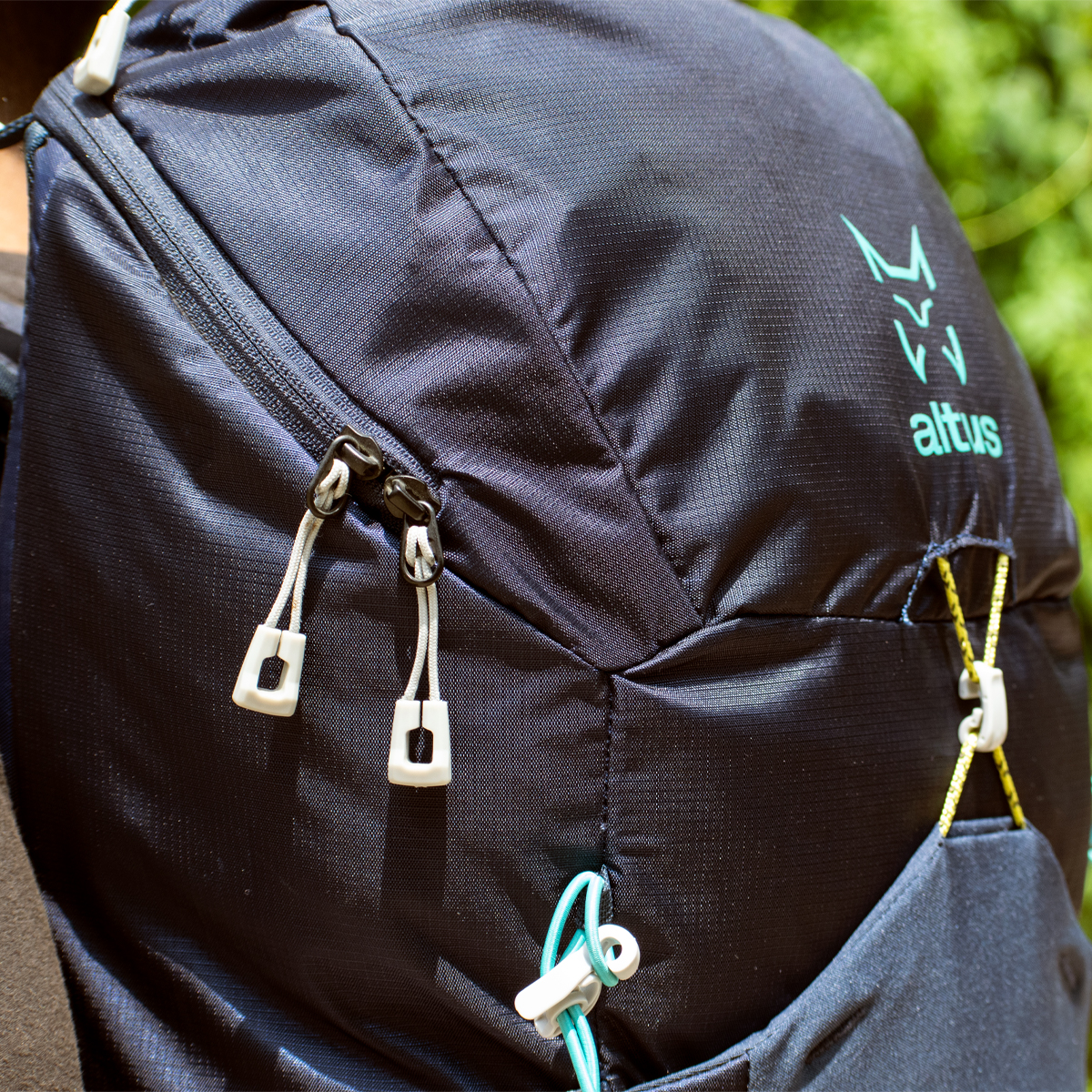 Ripley - MOCHILA TREKKING/HIKING ALTUS RONCAL 32 AZUL MARINO - ALTUS