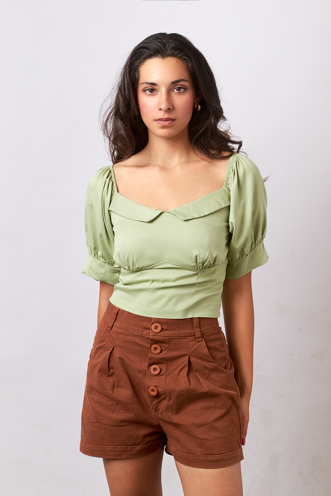 Ripley - SHORT DE DRILL SLOUCHY CON PINZAS MUJER HOLY CHIC