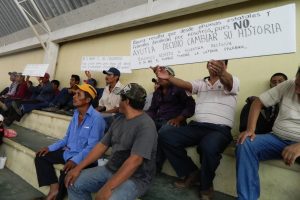 Demandan indígenas de Ayutla respeto a la consulta