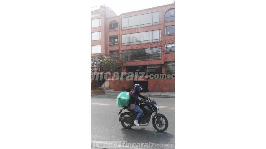 Piso – Bogotá, Santa Bárbara, Localidad Usaquén - Más