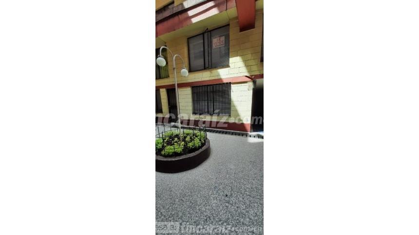 Piso – Bogotá, Santa Isabel, Localidad Los Mártires
