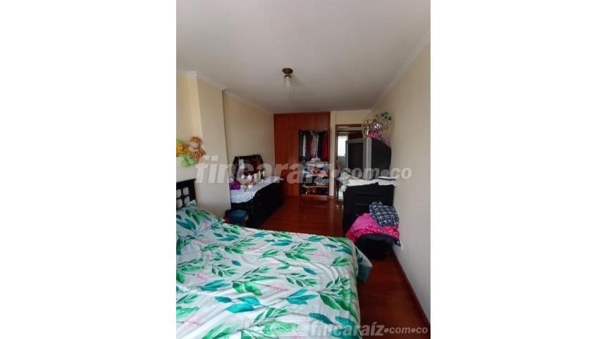 Piso – Bogotá, Santa Isabel, Localidad Los Mártires - Más