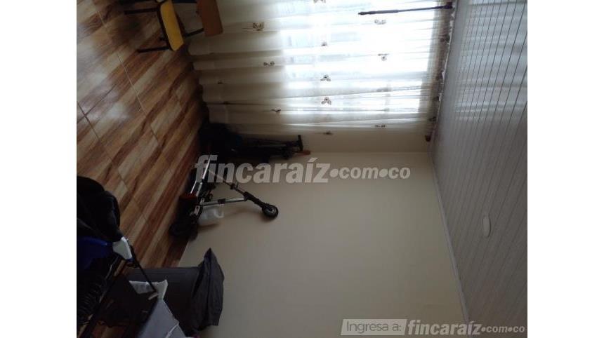 Piso – Bogotá, Localidad La Candelaria - Más