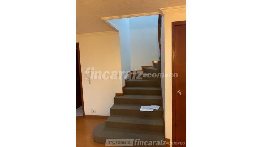 Piso – Bogotá, Arrayanes II, Localidad Suba - Más