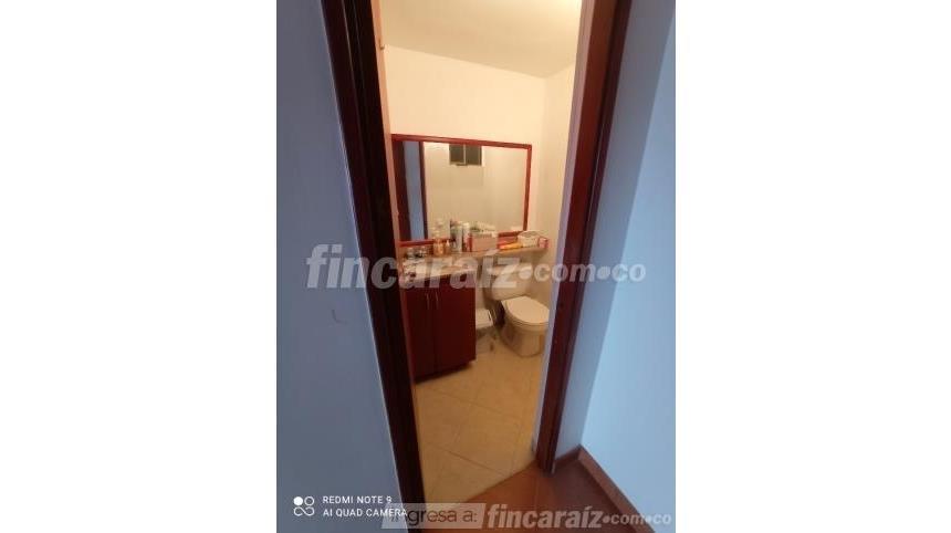 Piso – Bogotá, El Encanto, Localidad Engativá