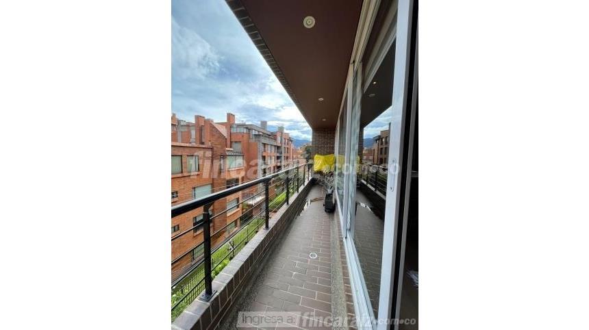 Piso – Bogotá, Santa Bárbara, Localidad Usaquén - Más