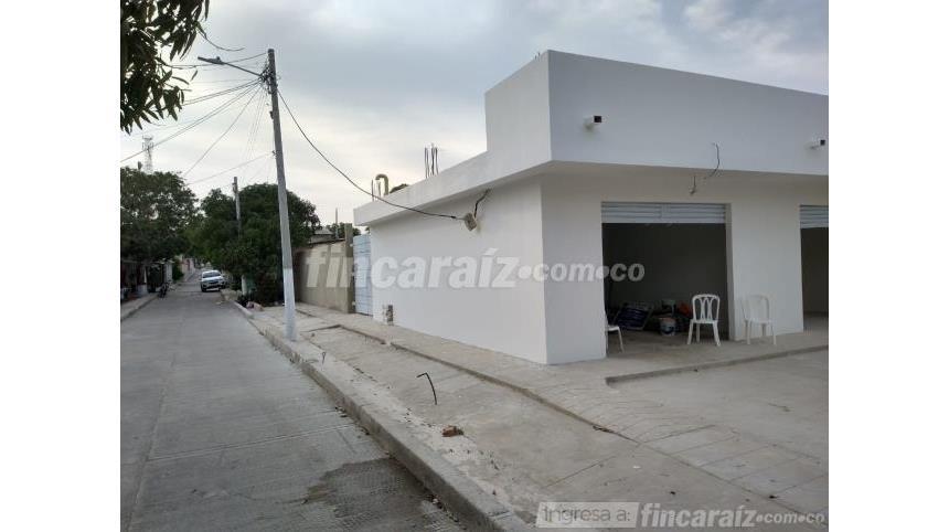 Local en Arriendo - Más