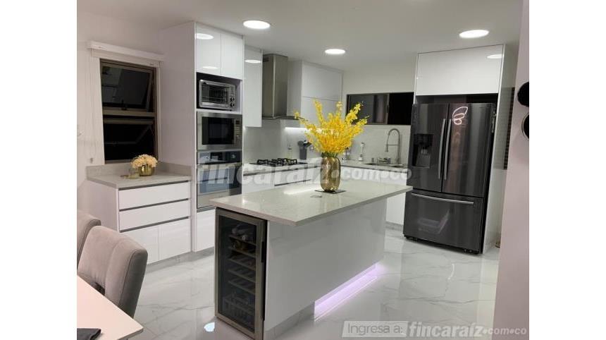 Apartamento en Venta - Más