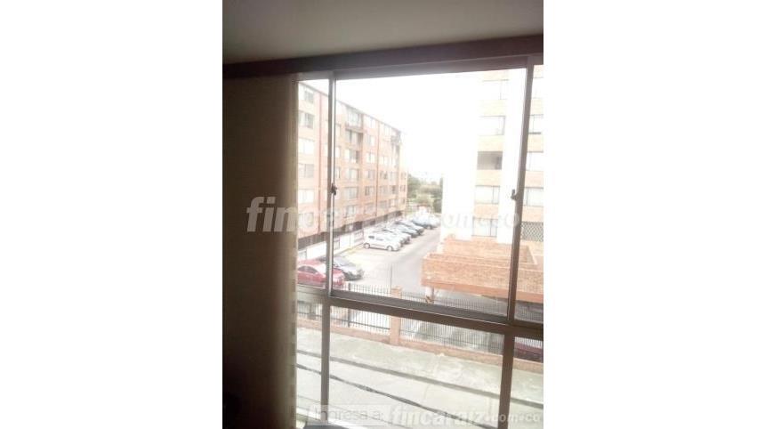 Piso – Bogotá, Localidad Engativá - Vista 3