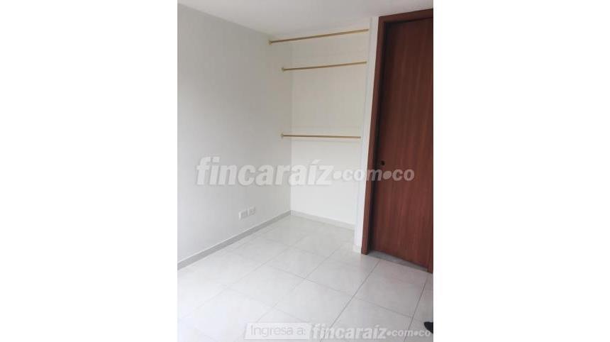 Apartamento de 3 alcobas en venta en El Poblado Ii, Cali, 50 m² · foto 15 de 17