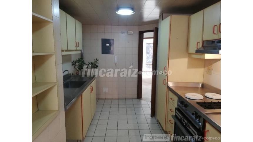 Piso – Bogotá, Chicó Lago - Más
